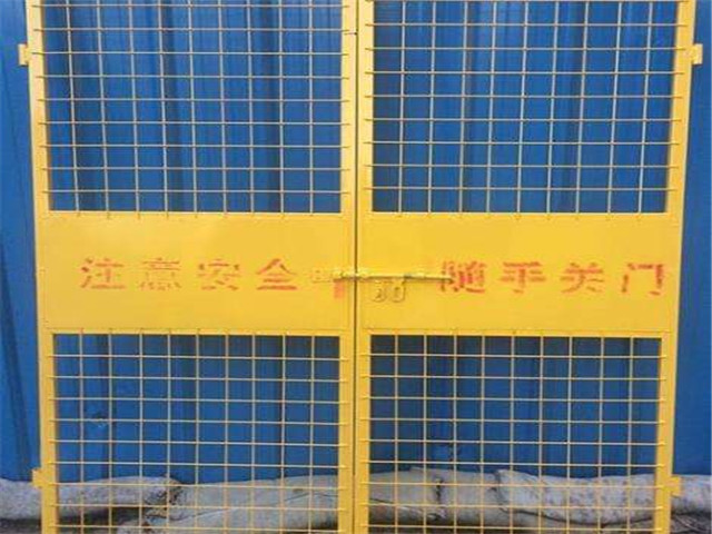 電梯門護(hù)欄圖片3 電梯門護(hù)欄圖片3